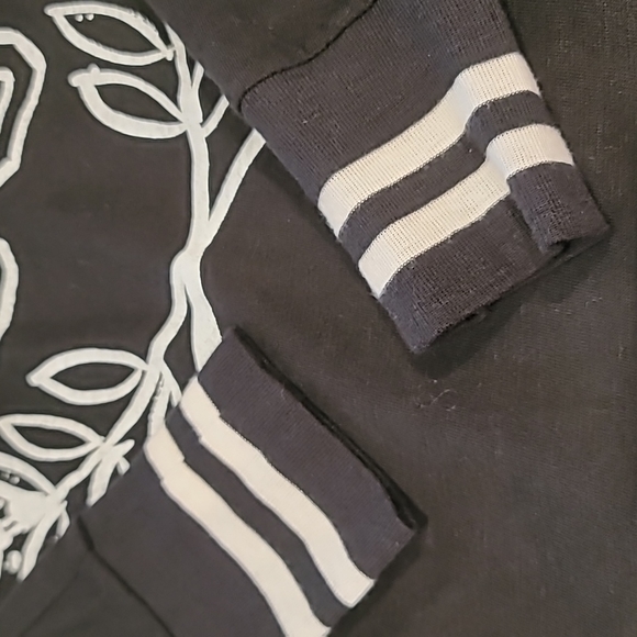 PINK Victoria's Secret Tee - SZ XS - Picture 5 of 6